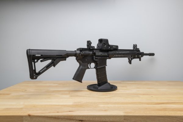 ar15 rifle stand scaled