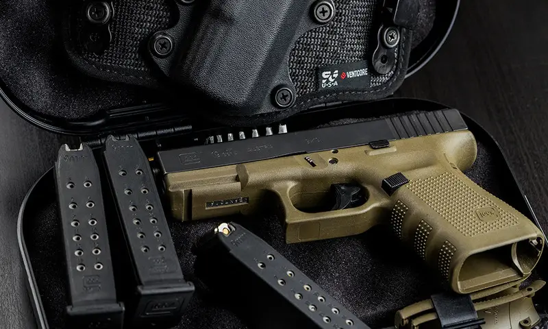 glock-19 and magazine and gun case
