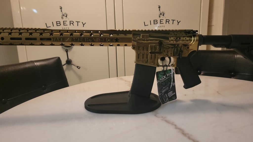 customer-ar15-gun-stand-large