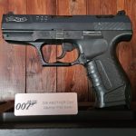 handgun-display-stand