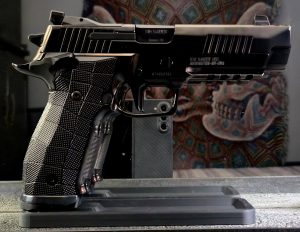 handgun-stand